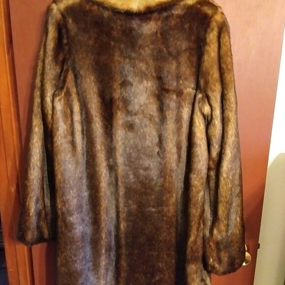 WOMENS WINTER PILE MID-LENGTH COAT BY CHADWICKS OF BOSTON/WOMENS SIZE SMALL - Picture 2 of 7